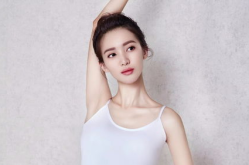 小姐姐体验甜蜜双排英文,Sweet Duo Experience: A Girlfriend's Perspective on Co-Playing